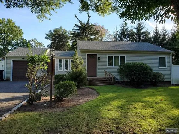 199 Reid Way, Paramus, NJ 07652