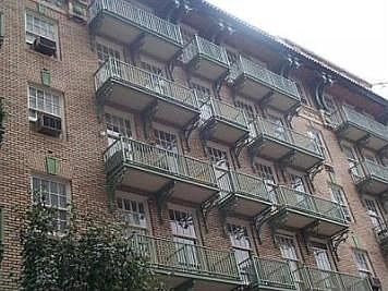 4th image of 517 E 77th St APT 3I