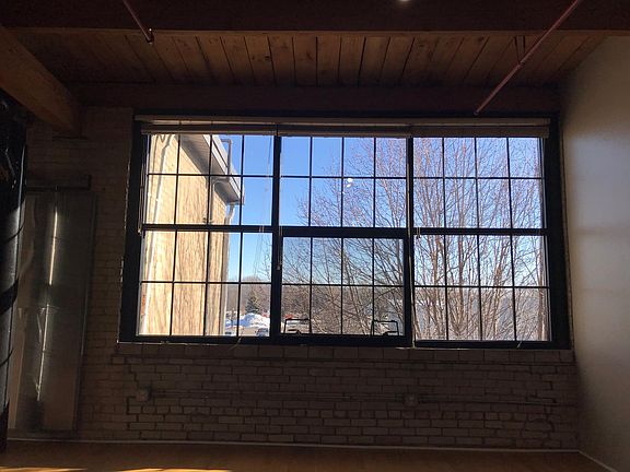4th image of 533 Columbia Ave APT 253