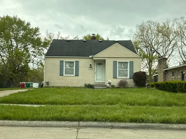 18070 Veronica Ave, Eastpointe, MI 48021