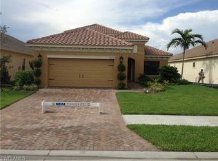 3720 Canopy Cir, Naples, FL 34120