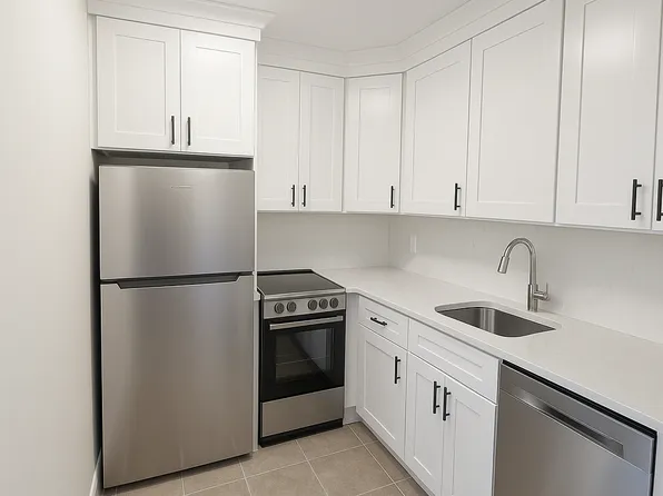35 Glencoe St APT 25, Brighton, MA 02135