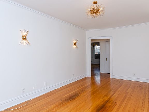 5th image of 407 S East Ave APT 2