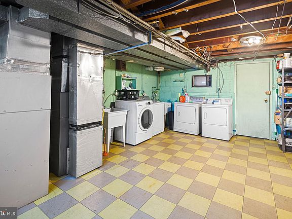 4th image of 5489 Quentin St