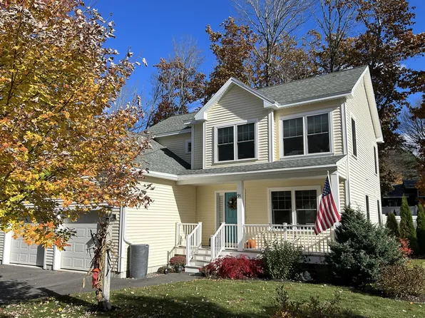 91 Forest Glen Lane, Topsham, ME 04086
