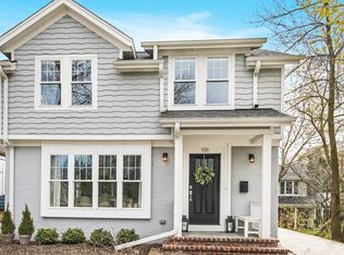 749 E Lake View Ave, Whitefish Bay, WI 53217