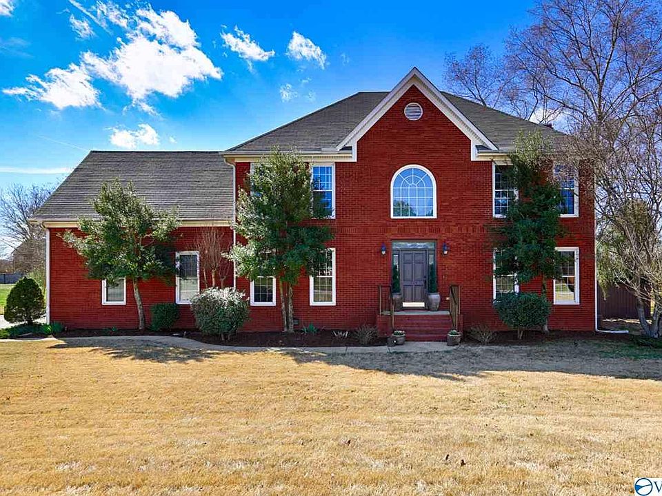 1st image of 304 Natchez Trl