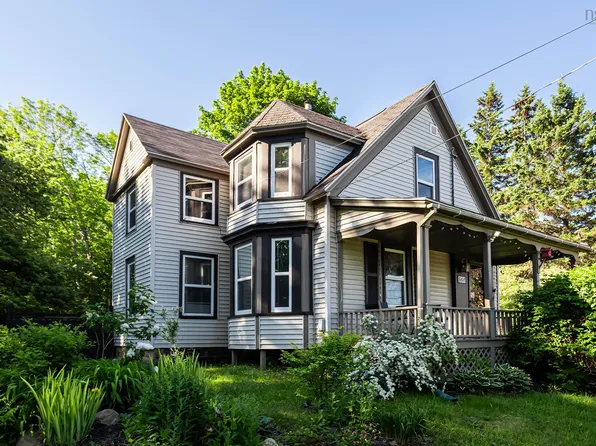 564 Highway 1, Deep Brook, NS B0S 1J0