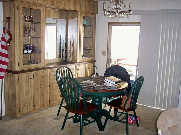 Formal dining room