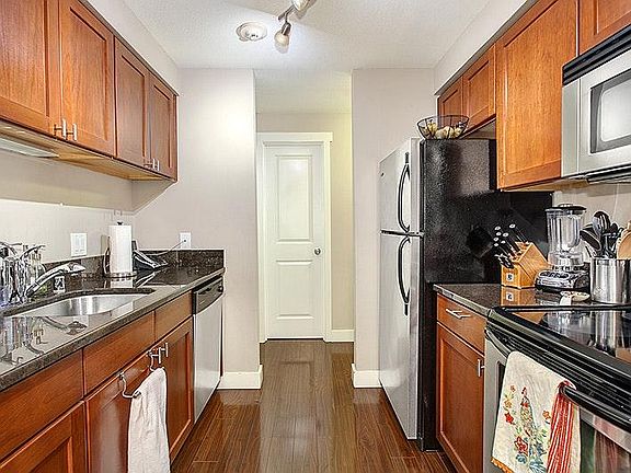 4th image of 15821 NE Leary Way APT C124