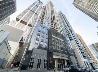 35 Balmuto St #1804, Toronto, ON M4Y 0A3
