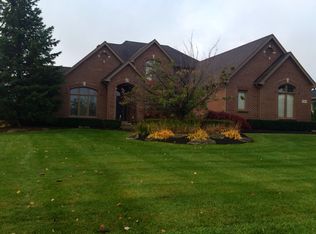 1041 Gleneagles, Highland, MI 48357