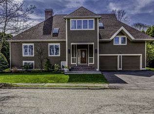 16 McKinley Rd, Marblehead, MA 01945