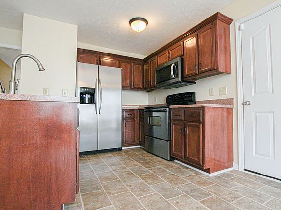 4th image of 2648 Cider Dr
