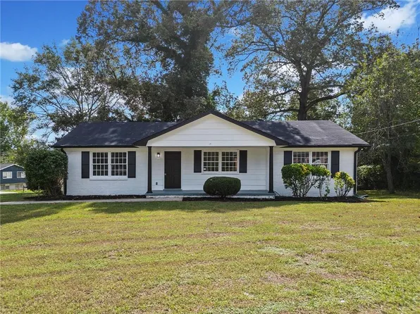 463 Flint Trl, Jonesboro, GA 30236