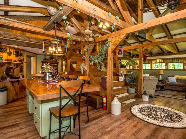 38 Ingerson Road, Lancaster, NH 03584