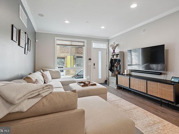 3rd image of 504 McKean St