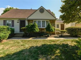 2056 Annetta Ave, Akron, OH