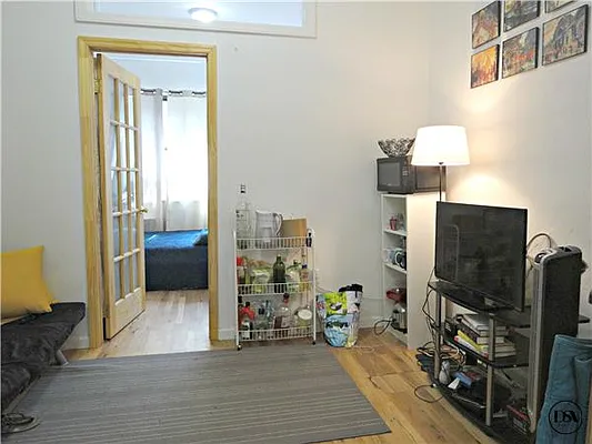 Rented by DSA Realty | media 34