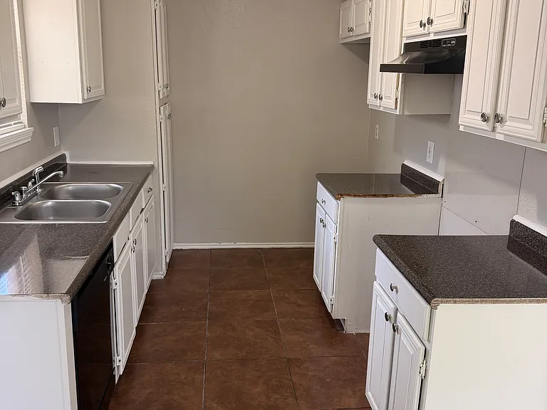 312 Juniper Dr — Photo 7