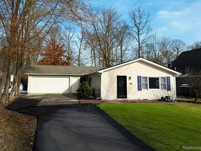 1137 Chemung Dr, Howell, MI, 48843