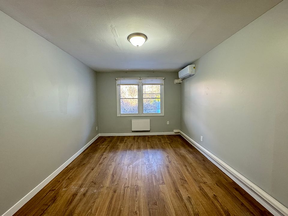 1st image of 13-37 Bell Blvd #1