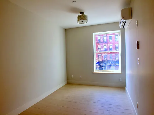 Rented by Uptown Flats LLC | media 16