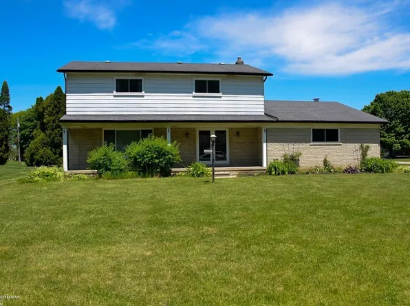 50508 W Shamrock St, New Baltimore, MI 48047