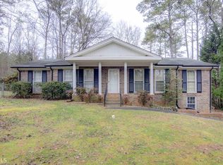 125 Valleybrook Dr, Fairburn, GA 30213