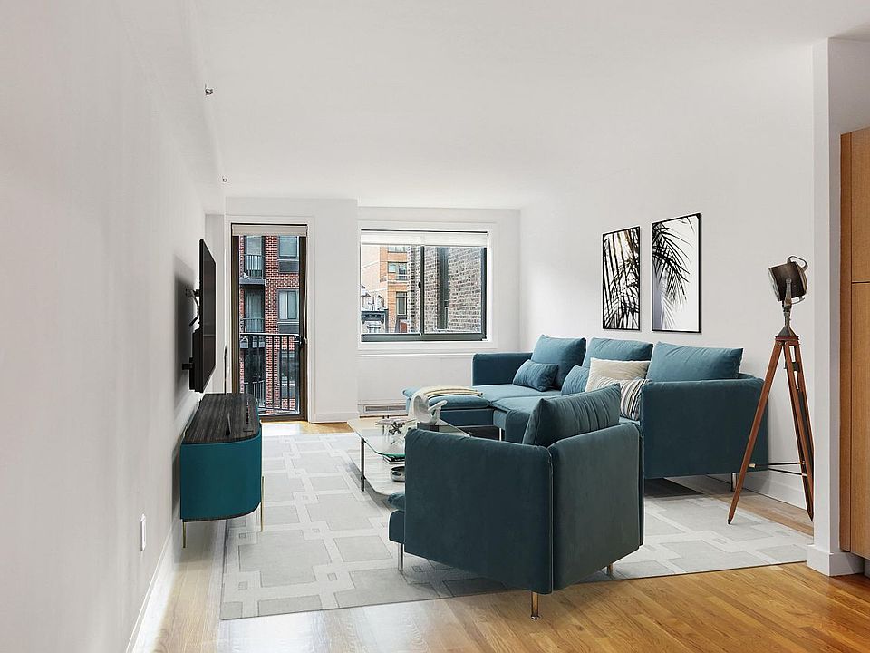 1st image of 101 W 15th St APT 313