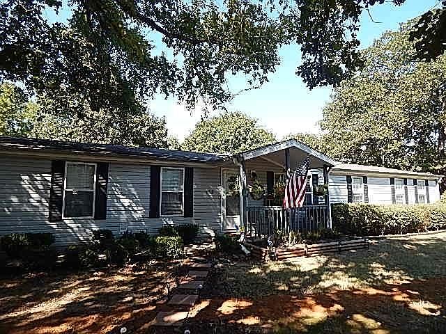 1st image of 152 Tres Lagos Blvd