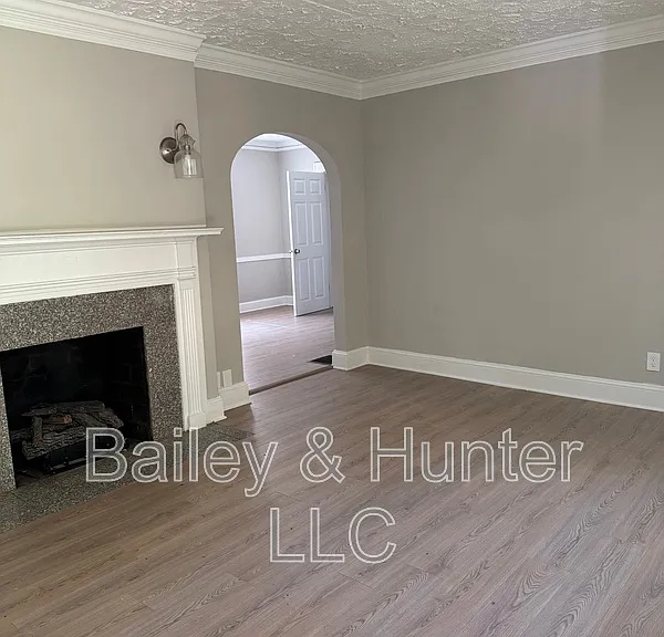 1306 Cahaba Dr SW — Photo 2