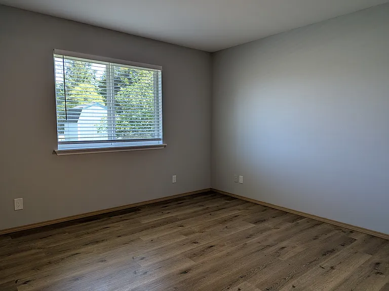 368 Snahapish Ave SE — Photo 12