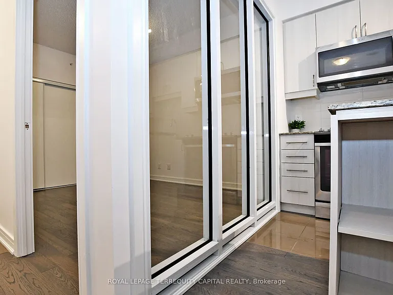 9201 Yonge St #NW-407 — Photo 12