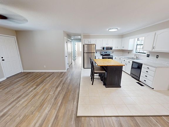 4th image of 2491 Clifton Dr