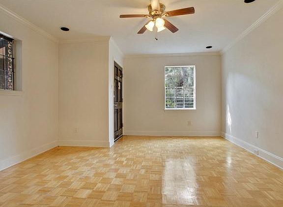 3rd image of 2855 Saint Charles Ave APT 102
