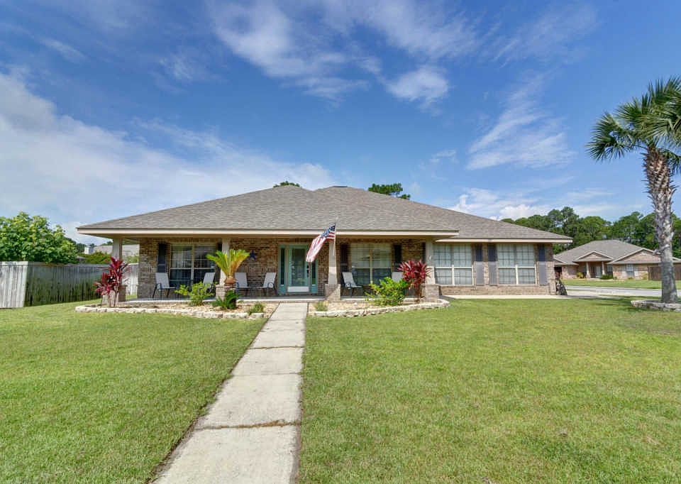 1st image of 1819 Twin Pine Blvd