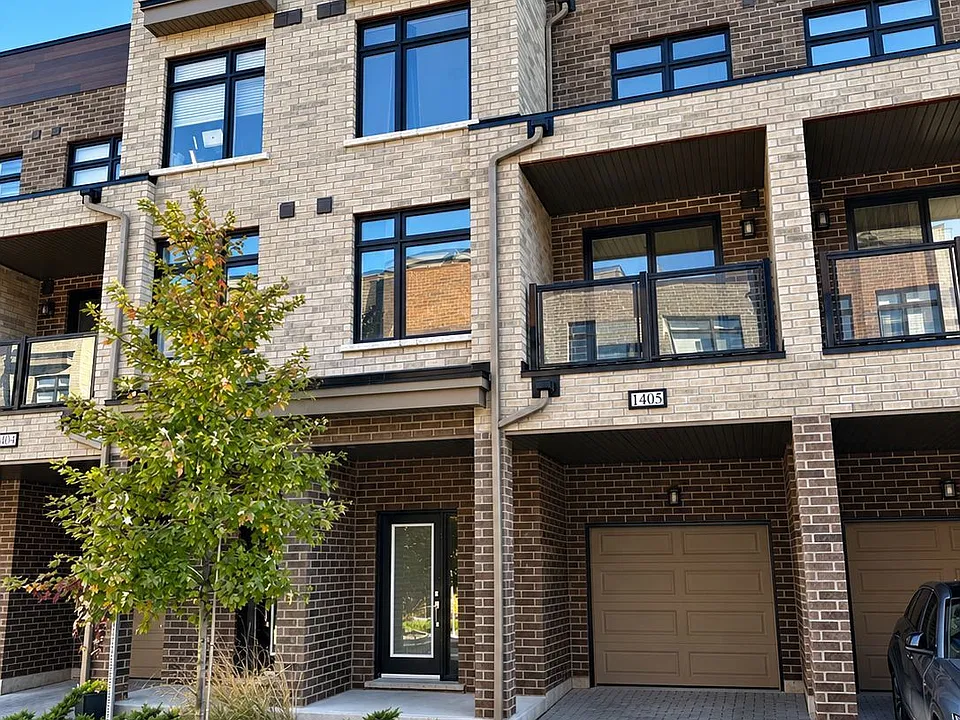 1865 Pickering Pkwy #1405