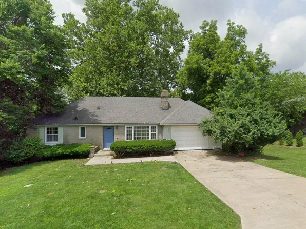 3852 N Briarcliff Rd, Kansas City, MO 64116