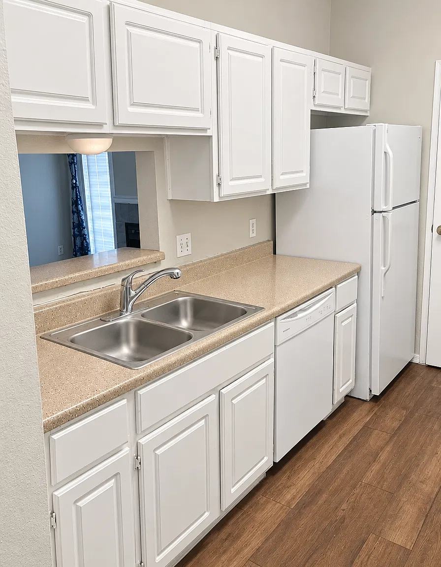 2 bed, 1004 sqft, $1,275 — Photo 4