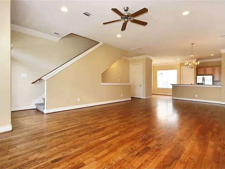 1717 Spring St — Photo 3