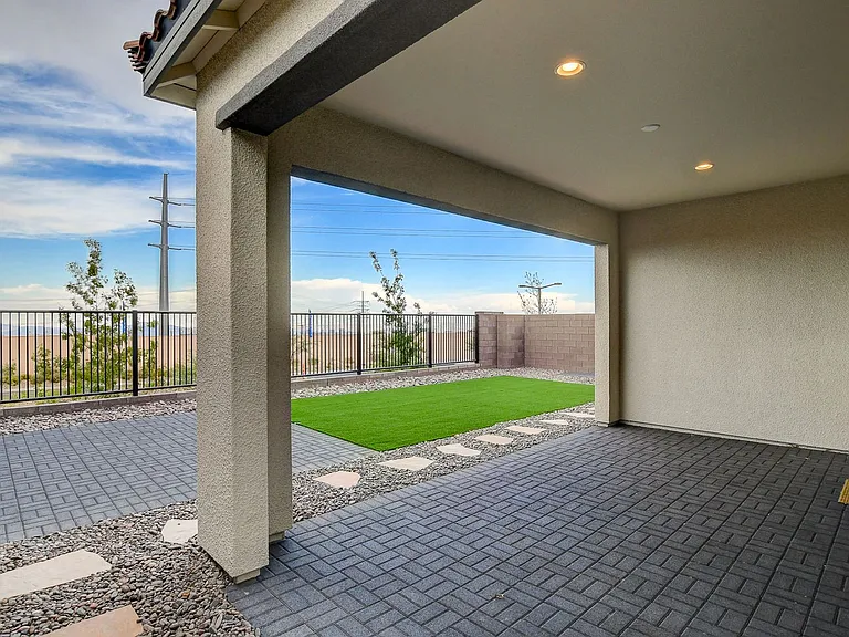 94 Nine Mile Creek Dr — Photo 31