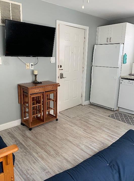 1st image of 2768 Shore Dr APT B