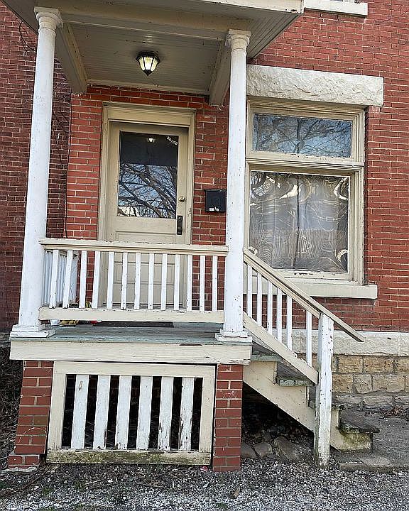 2nd image of 1019 Findley Ave