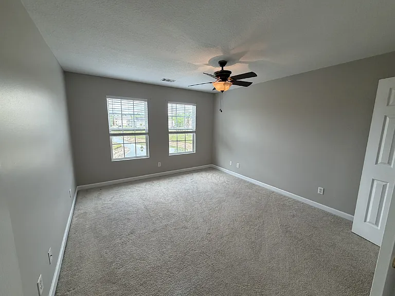 607 Atkinson Dr — Photo 9