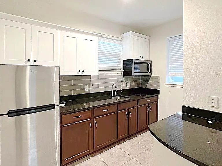 12645 Salomon Cove Dr #1 — Photo 2