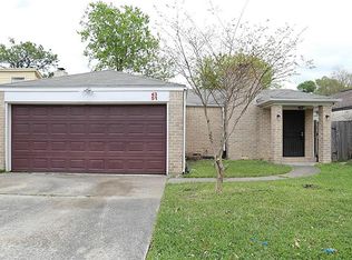 4351 Yupon Ridge Dr, Houston, TX 77072