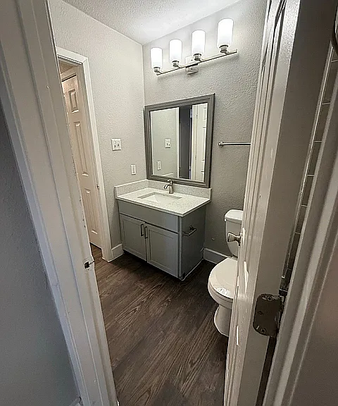 301 Greenville — Photo 22