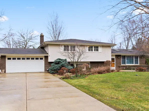 22W343 Turner Ave, Medinah, IL 60157