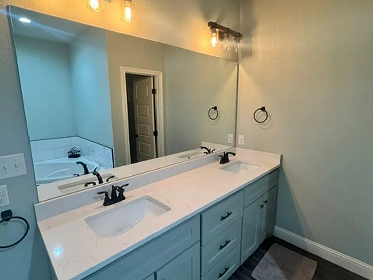 162 Carriage Hills Pkwy — Photo 17